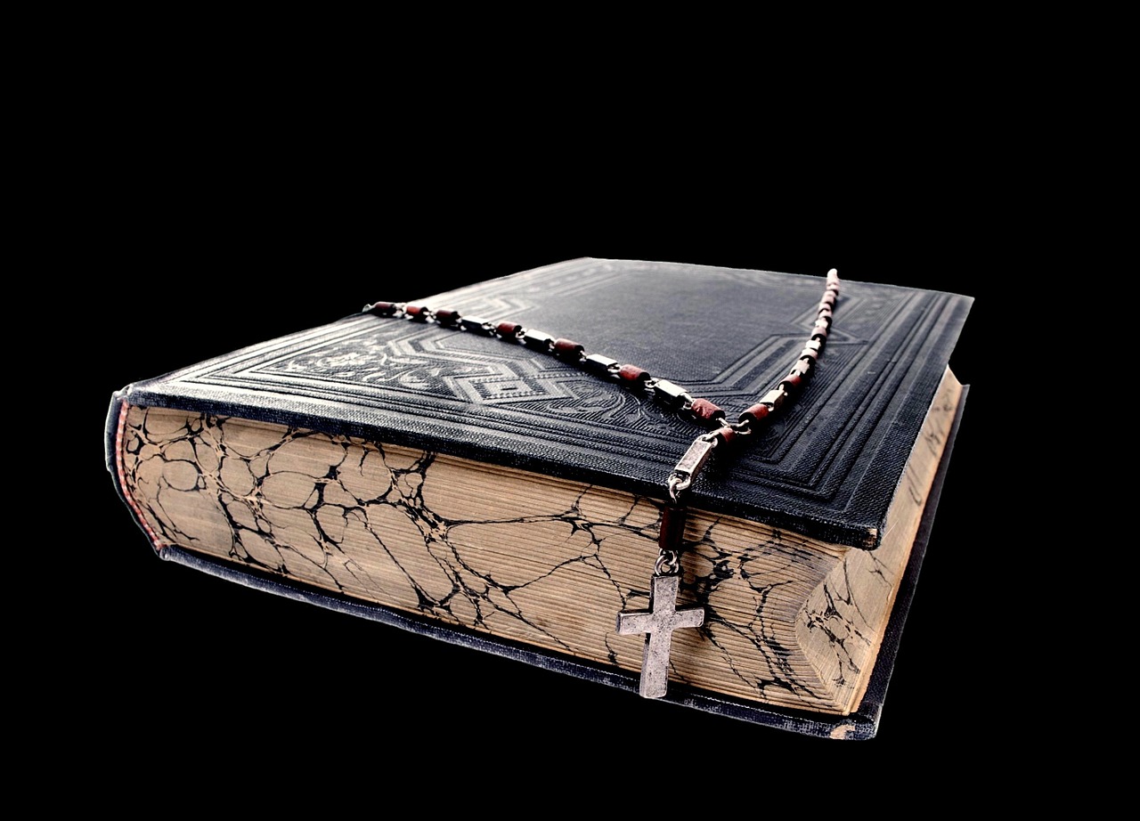 cross-2775776_1280